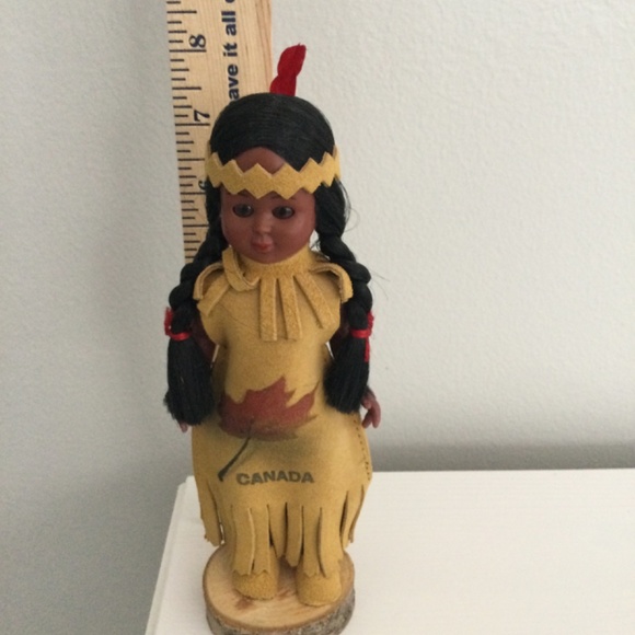 Vintage International Doll - Canada - Picture 2 of 6